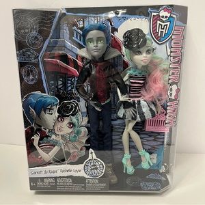 MONSTER HIGH DOLL GARROTT DU ROQUE & ROCHELLE GOYLE LOVE IN SCARIS NRFB
